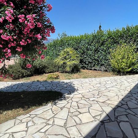 Rez De Jardin, Entre Mer Et Montagne Levens エクステリア 写真