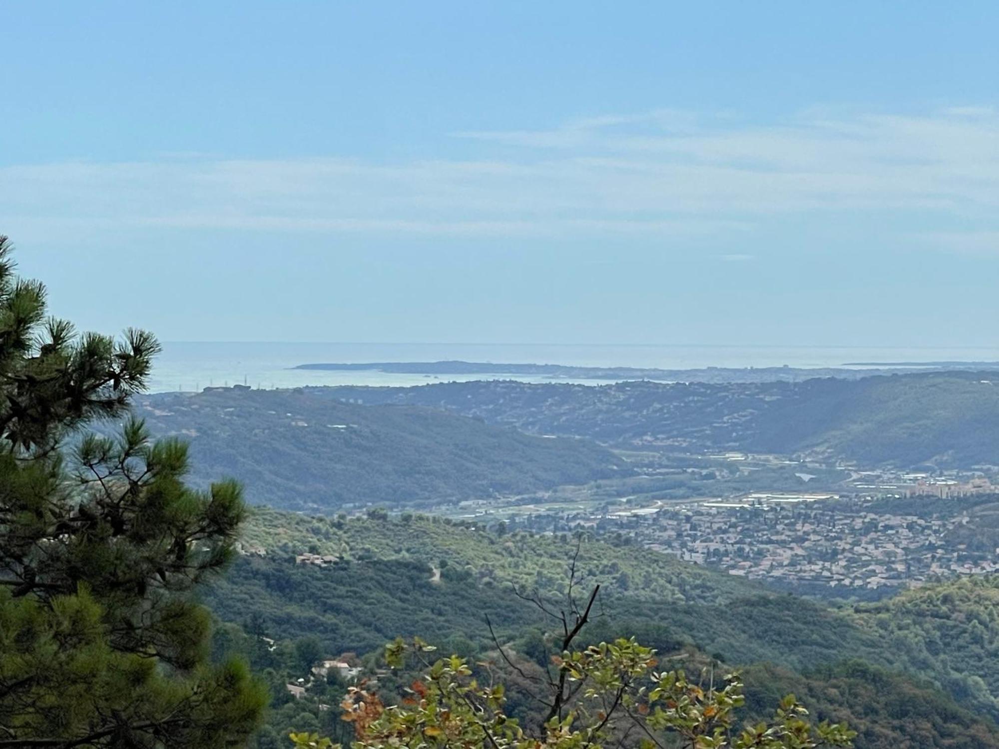 Rez De Jardin, Entre Mer Et Montagne Levens エクステリア 写真