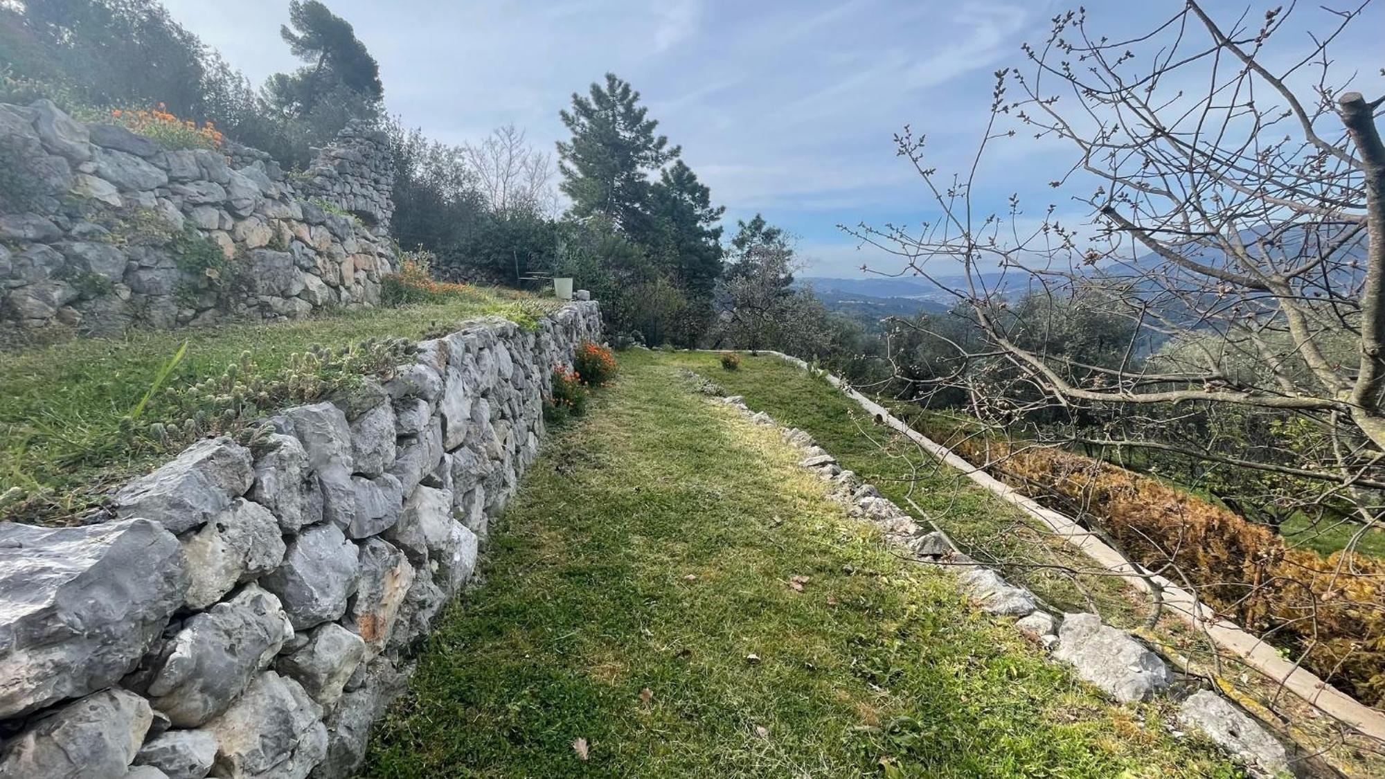 Rez De Jardin, Entre Mer Et Montagne Levens エクステリア 写真