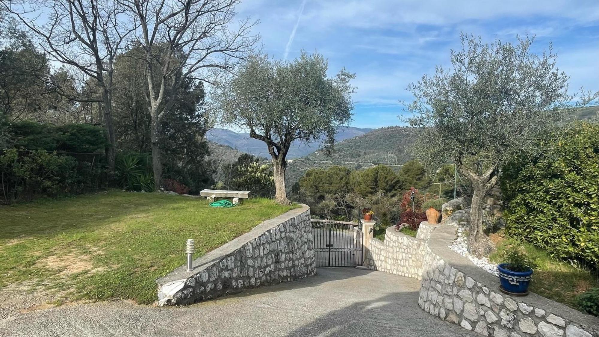 Rez De Jardin, Entre Mer Et Montagne Levens エクステリア 写真